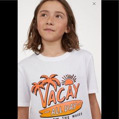 White T Shirt For Boys Super Fun ! H&m Casual White T-shirt, H&m White Graphic Print T-shirt, H&m White Graphic Print Tops, White H&m T-shirt Crew Neck, H&m White Crew Neck T-shirt, H&m White Cotton T-shirt, H&m Letter Print T-shirt For Summer, H&m Cotton Top For Vacation, Trendy Summer T-shirt By H&m