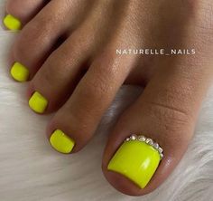 #nails #nailart #nailsofinstagram #u #manicure #beauty #nail #gelnails #nailsoftheday #nailsonfleek #nailstagram #nailsart #nailstyle #instanails #naildesign #acrylicnails #nailsdesign #inspire #naildesigns #love #nailswag #as #nailpolish #nailtech #unhas #gel #nailsnailsnails #nailartist #fashion #gelpolish Bling Toes, Yellow Toes, Acrylic Nails Yellow, Acrylic Toes, Fantasy Nails, Cute Toe Nails, Pedicure Designs