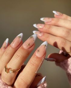 Christmas Nails Simple, New Years Nails, Nye Nails, Snow Nails, New Years Nail Designs, New Years Eve Nails, White Nail Designs, Metallic Nails, White Nail