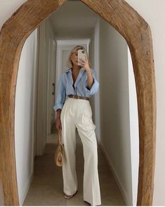 i love it Witte Jeans Outfit, Outfits 2023, Aesthetic Beach, Looks Street Style, Mode Inspo, Looks Chic, 2024 Fashion, 가을 패션, Business Casual Outfits