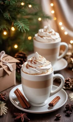 Yummy Milkshake Recipes, Easy Coffee Recipes, Milkshake Recipes, Winter Drinks, Dessert Cupcakes, Chocolate Drinks, Christmas Scenes