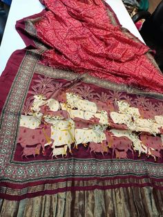 Gaji Silk Saree, Silk Saree, Silk Sarees, Bohemian Rug, Saree, Silk, Home Decor, Home Décor