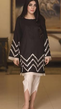 Lace Dress Design, Stylish Short Dresses, Kurti Designs Party Wear, Sleeves Designs For Dresses, Kurti Neck Designs, Kurta Designs Women, Stylish Party Dresses