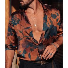 Mode Hip Hop, Silk Shirt Men, Same Picture, Retro Mode, Men Beach, Festival Looks, Fashion Graphic, Pretty Songs, Beach Shirts