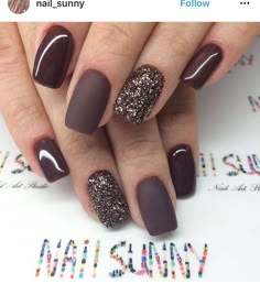 Burgundy Fall Nails Designs, Dark Marble Nails, Fall Inspired Nails Autumn, Simple Festive Nails, Fall Pedicure Ideas, Holiday Dip, Nail Designs And Colors, Pedi Ideas, Autumn Nail