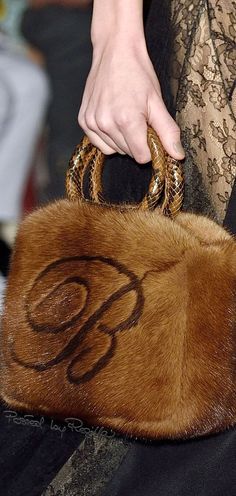 Regilla ⚜ Blumarine, Fall 2016: Fall 2016, Chic Boutique, Looks Vintage, Beautiful Bags