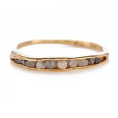 That beautiful wedding ring with raw diamonds from India on yellow gold is a perfect gift for Christmas, renew your commitments or declare your lov... Smaragd Ring, Raw Diamond Rings, Alternative Wedding Rings, Beautiful Wedding Rings, Raw Diamond, Rough Diamond, Bling Bling, Ring Verlobung, Jewelry Inspiration