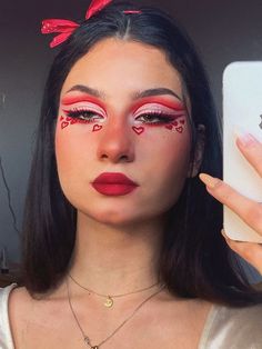 Red Makeup Looks Full Face, Creative Red Makeup Looks, Makeup Looks Hearts, Kisses Makeup Look, Queen Of Heart Makeup Ideas, Red Valentines Makeup Looks, Candy Hearts Makeup, Cute Queen Of Hearts Makeup, Red Hearts Makeup