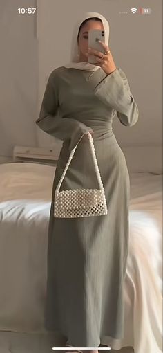 Modest Hijabi Dress Outfits, Modest Cute Dresses, Muslim Outfits Casual Summer, Modest Hijabi Outfits Classy, Hijabi Summer Dresses, Hijabi Dresses Casual, Hijab Summer Dress, Hijab Work Outfit