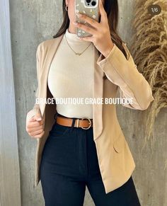 Casual Work Outfits Women, Dressy Casual Outfits, Classic Style Outfits, Professional Outfits Women, Stylish Work Attire, Beige Blazer, Business Casual Outfits For Work, Elegante Casual, Dress Up Outfits