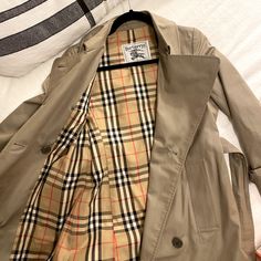 Worn 3x - Burberry Trench Fitted Trademark Check Print Size: Xs No Returns Belt Is Broken, Unknown How This Happened. I Am 5’2” And Slim, It Fits Perfectly! Burberry Trench, Burberry Trench Coat, Burberry Jacket, Hooded Raincoat, Burberry, Trench Coat, Jackets & Coats, Jackets For Women, Women Shopping