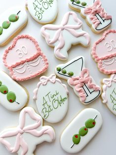 Celebrate in style with A Tini Bit Older martini birthday cookies, these personalized pink bow and olive green treats are the perfect addition to your special event, whether you're commemorating a milestone 30th birthday or your best friend's 40th birthday gifts. This listing is for 1 dozen (12) sugar cookies. These cookies are made to order, guaranteeing their freshness and quality. Customize them to include names, dates, or special messages to make the celebration more personal. They will arri 25 Birthday Cookies, 25th Birthday Cookies Decorated, Birthday Party Favors For Adults Women, Espresso Martini Cookies Decorated, Toni Bit Older Party, Thirty Birthday Cookies, Isnt She Onederful Cookies, 30th Birthday Cookies For Woman