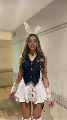 #costume #couples #couplescostume #goth #halloween #gothic #addamsfamily Bariloche Outfits, Disfraces Ideas, White Rabbit Costumes, Classy Halloween Costumes, Hot Halloween Outfits, Halloween Coustumes, Pretty Halloween Costumes, Duo Halloween Costumes, Cosplay Kawaii