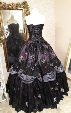 Fantasy Dresses, Goth Dress, Fantasy Gowns, Grad Dresses, Gothic Dress, Quince Dresses, Fantasy Dress, Gothic Outfits