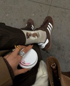 Shoes Brown Aesthetic, Autumn Shoes Aesthetic, Shoes Pics Aesthetic, Shoe Pics Aesthetic, Espresso Aesthetic, Dr Shoes, Trending Sneakers, Brown Aesthetic, Autumn Aesthetic