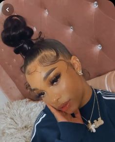 Rubber Band Hairstyles Slick Back Ponytail, Top Knot With Curly Hair, Frontal Top Knot Bun, Frontal Knot Bun, Hairstyles With Real Hair Black Women, Top Knot Black Women, Messy Bun Weave, Top Ponytail Black Women, Chop Stick Hairstyles Black Women