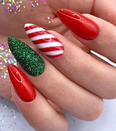 Christmas Manicures, Dipped Nails, Christmas Nail