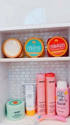 Preppy Hygiene Products, Preppy Hygiene, Preppy Vanity, Preppy Bathroom, Preppy Rooms, Preppy Pics, Preppy House, Preppy Inspo