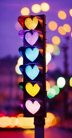 Purple Lighting, Iphone Wallpaper Classy, 31st Birthday, 75th Birthday, Pop Art Design, Heart Pictures, Cool Wallpapers, Beautiful Wallpapers Backgrounds, Traffic Light