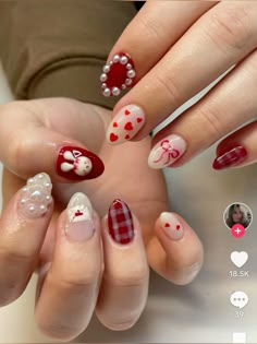 Carat Nail Art, Oval Fake Nails, Nails With Red, Checkered Nails, Coquette Nails, Vday Nails, Uñas Ideas, Nail Work, Bunny Nails