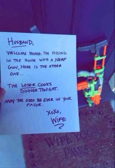 a hand holding a piece of paper with writing on it that says, a relationship like this