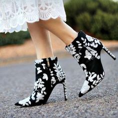 New With Tag Blogger Favorite Black High Heel Ankle Boots With White Floral Embroidery And Side Zip Fastening. Heel Height: 4.0" S120 Party Boots With Floral Print And Pointed Toe, Zara White Boots For Fall, Zara White Fall Boots, White Floral Print Round Toe Boots, Fall Floral Print High Heels, Zara High Ankle Heels For Spring, Zara Ankle Boot Heels For Spring, White Casual Boots By Zara, Zara White Casual Boots