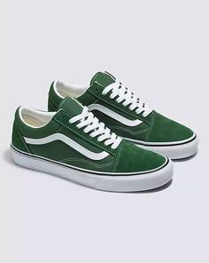 Old Skool Shoe Vans Store, Vans Logo, Vintage Vans, Color Story, Action Sports, Shoe Lace, Fresh Look, Color Stories, Old Skool