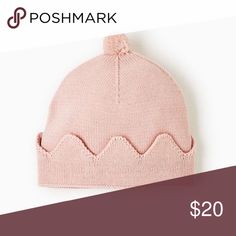 ⏰LAST CHANCE⏰ ZARA Crown Knit Hat Brand new! Zara Accessories Size: 6-12 months 7.5" 19 cm Knit: 100% Cotton Color: Pink Fully lined Made in China 1323/595/620 Keywords: ZaraKids Kids Girl BabyGirl Baby Mini Boy BabyBoy soft baby pinkish blush rose beanie knitted tiara Zara Accessories Hats Beanie Knitted, Baby Crown, Zara Accessories, Zara Baby, Blush Rose, Soft Baby, Blush Roses, Knit Hat, Baby Soft