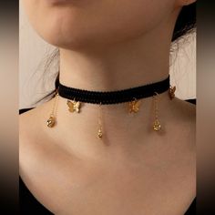 This Unique Piece Is A Wonderful Addition To Your Wardrobe And Your Style; Sure To Get Lots Of Compliments! Gsunck50t00n3xh Black Satin Choker, Cute Choker Necklaces, Metallic Butterfly, 90s Choker, Chain Necklace Diy, Diy Tie Dye Techniques, Butterfly Chain, Dye Techniques, Soft Gamine