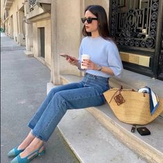 #outfits #lookoftheday #outfitoftheday #style Casual Dinner Outfits, Dinner Outfit Casual, Colour Trends, Downtown Outfits, Looks Party, Casual Day Outfits, Dinner Outfits, Brunch Outfit, Looks Chic