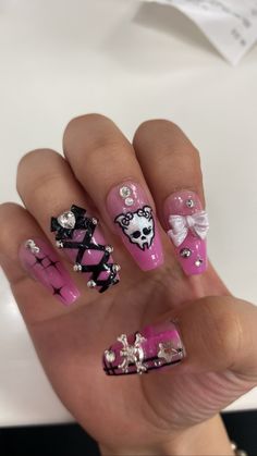 Pink And Black Nails Design Simple, Character Art On Nails, Hot Pink Goth Nails, Y2k Pink And Black Nails, Skelanimals Nails, Scene Acrylic Nails, 0.5 Nail Pics, Monster High Acrylic Nails, Nail Inspo 2000s