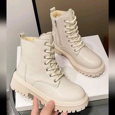 Brand New Fleece Lined Combat Boots Size 8.5 Sepatu Pump, Fluffy Boots, Leather Snow Boots, Shoes Boots Ankle, Zipper Boots, Combat Boot, Snow Boots Women, Black Boots Women, Womens Boots Ankle