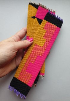 Woven bookmark ideas | Bookmark handmade | Hand woven bookmarks | What to use as a bookmark | Woven Bookmarks, Ideas Bookmark, Woven Wall Hangings, Weaving Inspiration, Bookmark Ideas, Bookmark Handmade, What To Use, Fibre Art