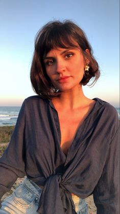 French Bobs With Fringe, Parisian Bob Straight Hair, Medium Length Haircut French Bangs, 2023 French Bob, Short Hair Fringe Bangs Round Face, Short French Bangs, Short Hair With French Bangs, Fringe And Bob, Short French Bob With Bangs Straight Hair