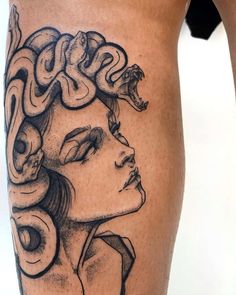 Medusa Tattoo Design Ideas, Unique Medusa Tattoo, Mythology Tattoos, Greek Tattoos, Tatuaje A Color, Tattoo Style Drawings, Tattoo Design Ideas