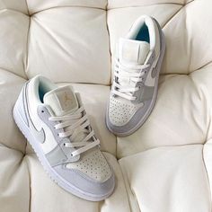 Cute Converse Shoes, Cute Converse, Women Blouses Fashion, Tenis Nike, Shoes Outfit Fashion, Beauty Goals, Shoe Inspo