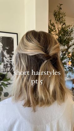 Half Up Short Hair Wedding Simple, Prom Hair Short Straight, Short Straight Prom Hairstyles, Short Hair Styles For Photoshoot, Straight Short Hair Wedding, Bob Haircut Ponytail, Short Hair Wedding Styles Straight, Short Hair Styles Bridesmaid, Cute Short Hairstyles Half Up Half Down