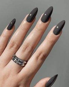 Dark Color Nails, Grey Nail Designs, Dark Nail Polish, Nail Colors Winter, Smink Inspiration, Makijaż Smokey Eye, Dark Nails, Luxury Nails