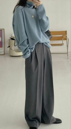 Korean Street Fashion Oversized, Outfits With Long Sleeve, Modest Fashion Outfits, Grey Pants