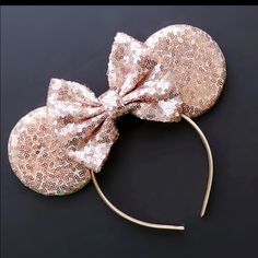 Adorable Minnie Mouse Ears In Rose Gold Sequin! Bought For My Bachelorette Party But Never Made It - Brand New Never Used :) Gold Mickey Ears, Rose Gold Mickey Ears, Mini Mouse Ears, Rose Gold Minnie Ears, Mickey Ears Headband, What To Wear To Disney, Disneyland Ears, Rose Gold Birthday, Minnie Mouse Ears Headband