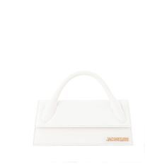 Indulge in the pure elegance and timeless style of this immaculate white leather handbag from Jacquemus. Designed for the fashion-forward individual, this piece is a testament to exquisite craftsmanship and luxury. Perfect for any occasion, it will complement your ensemble with its pristine color and premium feel. Material: LeatherCountry of origin: ITColor: White Jacquemus Le Chiquito Long, Le Chiquito Long, Jacquemus Le Chiquito, Jacquemus Bag, White Tote Bag, White Tote, Chic Accessories, White Bag, Ballerinas