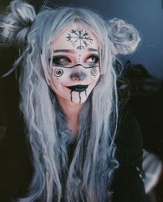 Types Of Hair Color, Elf Cosplay, Face Paint Makeup, Swag Makeup, Alt Girls, Scary Makeup, Goth Beauty, Goth Makeup, Fantasias Halloween