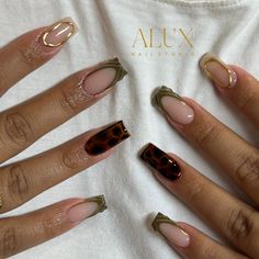 Neutral Nails 2025, Short Nails Square Design, Layover Nails, Short Brown French Tip Nails, Brown Aesthetic Nails, Franche Nails, Brown Nails Acrylic, Natural French Nails, Square Nails Designs