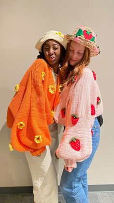 Knit Halloween Costume, Orange Blossom Costume Ideas, Orange Crochet Projects, Crochet Costume Ideas, Orange Blossom Strawberry Shortcake Costume, Halloween Crochet Costumes, Orange Costume Ideas, Orange Crochet Ideas, Orange Blossom Costume