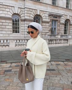 Turban Style Outfits, Turban Outfit Street Style, Modest Girly Outfits, Hijab Summer, Hijab Fashion Summer, Neat Casual Outfits, Street Hijab Fashion, Modesty Outfits