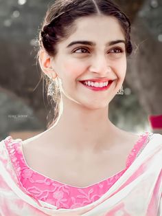 Sonam Kapoor, Hd Photos, Free Download