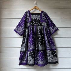 Handmade Bandana Dress - Purple Black Made to order. Sizes XS to 5X. -100% cotton. -100% handmade. Approximate measurements of size L laying flat: Pit to pit: 20". Pit to hem: 33". Shoulder to hem: 43". Waist: 20". Seen on 5'5" tall. Brand new. See pictures for full details. Shabby Chic Outfits, Bandana Quilt, Pink Lace Maxi Dress, Vintage Shift Dress, Bandana Dress, Dresses Handmade, Blue Knit Dress, Pale Pink Dress, Shabby Chic Clothes