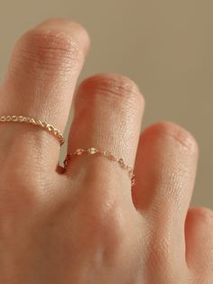 Gold Chain Ring, Bare Minimum, Fancy Rings, Nature Art Painting, Fancy Jewelry, Exterior Decor, Feminine Design, Be Careful, Less Is More