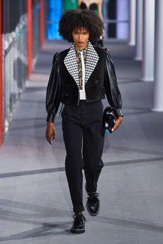 louis vuitton - fall 2019 ready-to-wear Louis Vuitton Fashion, Model Aesthetic, Fashion Weeks, Fashion Shows, Street Style Women, Couture Fashion