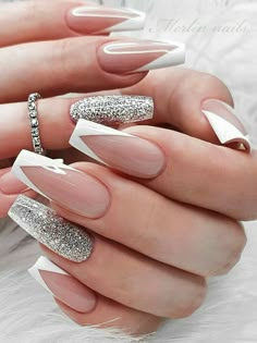 White Tip Acrylic Nails, Accent Nail Designs, Glitter Accent Nails, French Tip Nail Designs, Silver Nail, White Acrylic Nails, French Tip Acrylic Nails, French Nail Designs